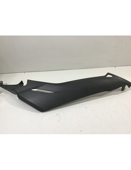 Bas de caisse droit HONDA FORZA 125 - 2018/2020 - 64433-KOB T 000 Occasion