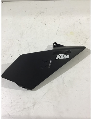 Flanc de réservoir avant droit KTM DUKE 790 - 2017/2019 - 636.08.042.000 Occasion