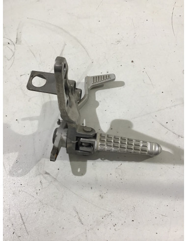 Platine repose-pied avant droit TRIUMPH SPEED TRIPLE 955 955i