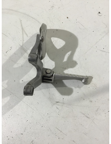 Platine repose-pied avant gauche TRIUMPH SPEED TRIPLE 955 955i