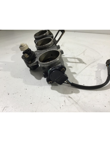 Corps d'injection TRIUMPH SPEED TRIPLE 955 955i - 1999/2004