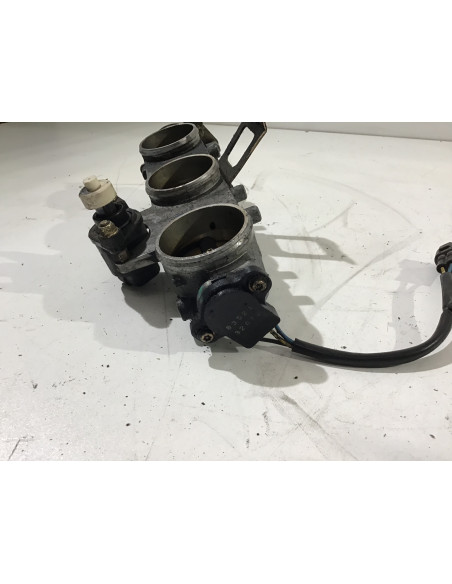 Corps d'injection TRIUMPH SPEED TRIPLE 955 955i - 1999/2004