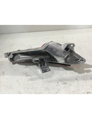 Feu arrière gauche YAMAHA X-MAX 125 b74 - 2014/2016