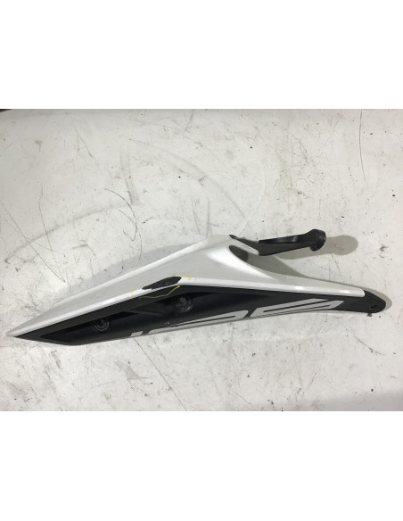 Cache latéral KTM DUKE 125 - 2017/2022 - JP181005