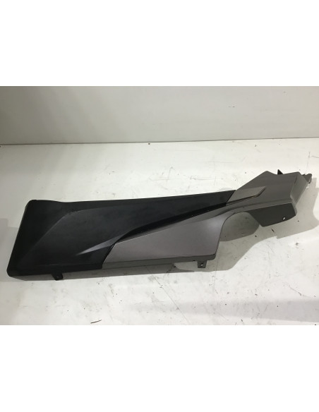 Bas de caisse gauche HONDA FORZA 125 - 2017/2018 - 64434-K40-F000 Occasion