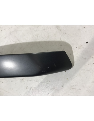 Cache latéral gauche VESPA GTS 300 - 2005 - 621137