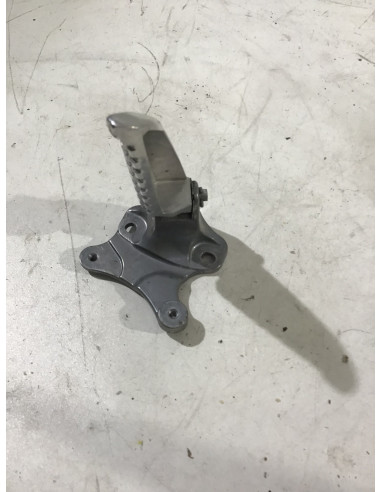 Platine repose-pied arrière droit YAMAHA X-MAX 125 b74 - 2018/2022