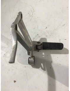 Platine repose-pied arrière droit YAMAHA FAZER 600 - 1999/2001 - Occasion 2