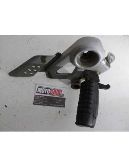 Platine repose-pied avant droit HONDA CBF 125 - 2008-2014