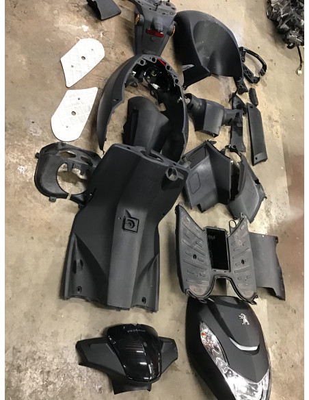 Habillage PEUGEOT KISBEE 50 - 2022/2024 - Occasion