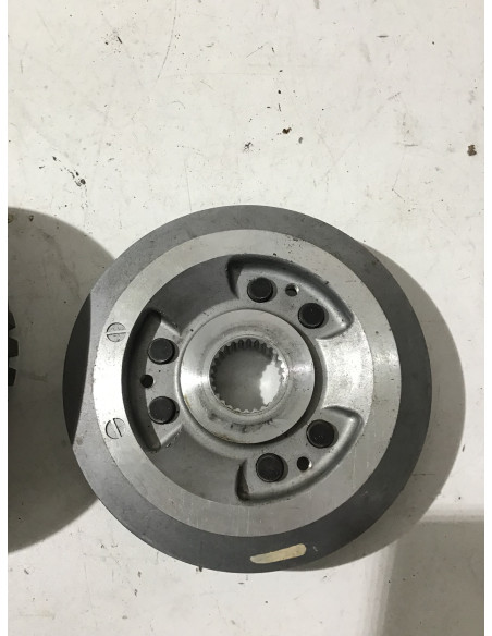 Embrayage HONDA CBR R 1000 - 2014 - 22350-MFL-R20 Occasion