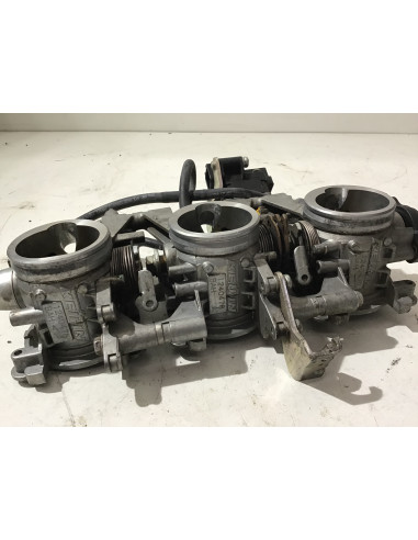 Corps d'injection TRIUMPH STREET TRIPLE 675 - 2011 - 1240478 Occasion