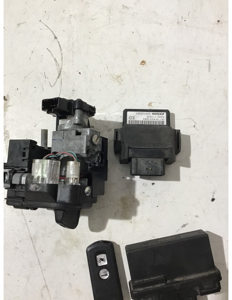 Kit serrure HONDA SH 300 - 2018 - 38770-k53-DB2 Occasion