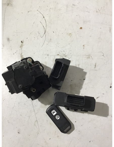 Kit serrure HONDA SH 300 - 2018 - 38770-k53-DB2 Occasion