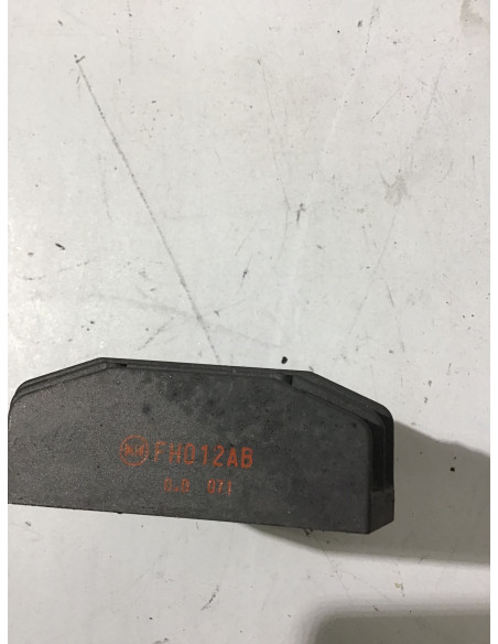 Régulateur TRIUMPH STREET TRIPLE 675 - 2011 - FH012AB Occasion