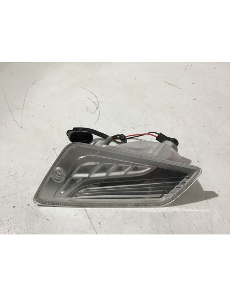 Clignotant avant droit VESPA GTS 125 - 2019/2021 - 1D000479 Occasion
