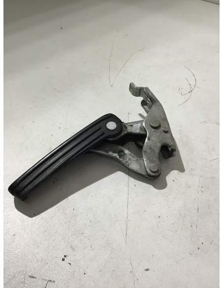 Repose-pied arrière gauche VESPA GTS 125 - 2019/2021 - Occasion