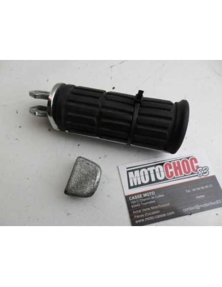 Repose-pied droit KAWASAKI VN 900