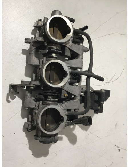 Corps d'injection TRIUMPH STREET TRIPLE 675 - 2007/2011 - Occasion