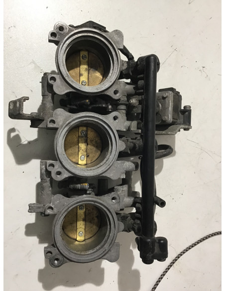 Corps d'injection TRIUMPH STREET TRIPLE 675 - 2007/2011