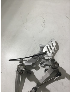 Platine repose-pied (paire) SUZUKI GSXR 750 - 2001/2005 - Occasion 2