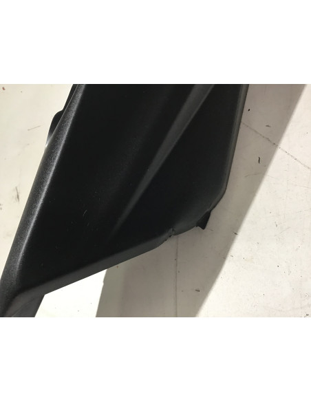 Flanc de selle arrière droit YAMAHA MT07 700 - 2018/2020