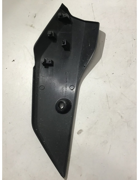 Garde boue avant droit YAMAHA X-MAX 125 - 2023