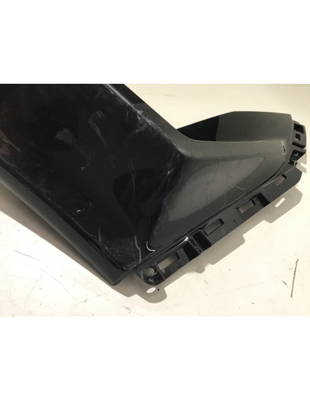 Flanc de carénage droit YAMAHA X-MAX 125 - 2023/2024