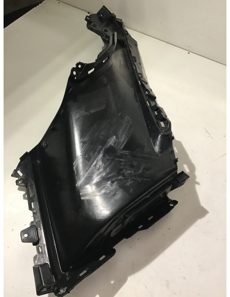 Dessus de marche-pied droit YAMAHA T-MAX 560 - 2022/2024 Dessus de marche-pied droit YAMAHA T-MAX 560 - 2022/2024