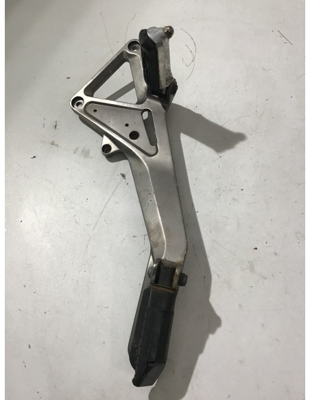 Platine repose-pied droit HONDA HORNET 600 - 1998/1999 - Occasion