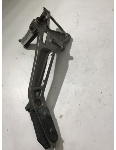 Platine repose-pied droit HONDA HORNET 600 - 1998/1999