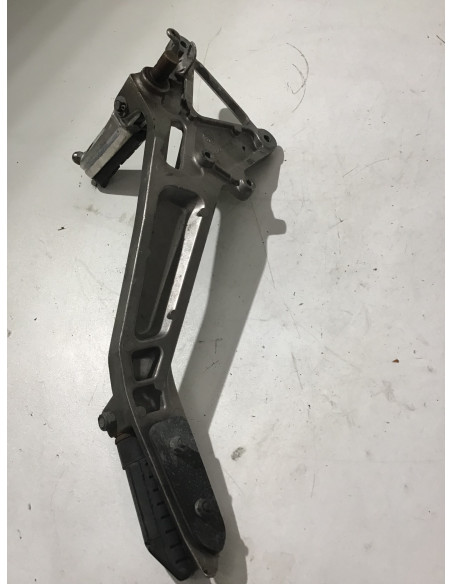 Platine repose-pied droit HONDA HORNET 600 - 1998/1999