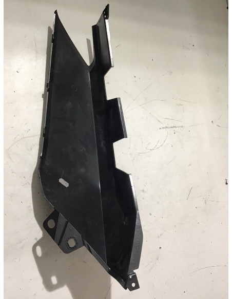 Flanc de selle gauche YAMAHA X-MAX 125 - 2014/2017