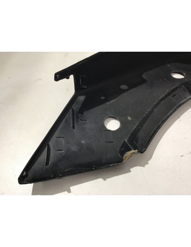 Flanc de selle droit SUZUKI BANDIT 600 - 1995/2000