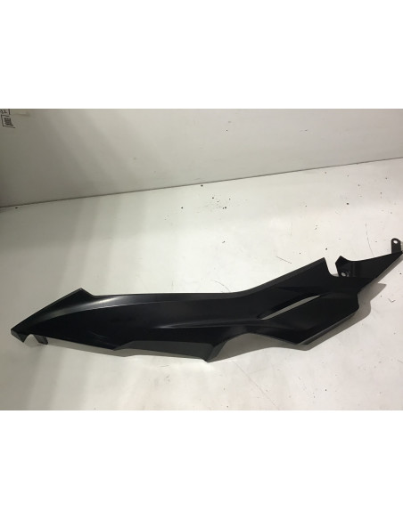 Bas de caisse gauche HONDA FORZA 125 - 2018/2020 - 64434-K0B-T000 Occasion