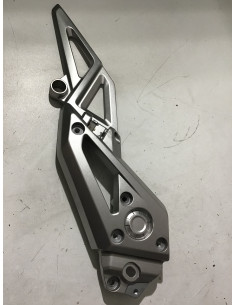 Platine repose-pied arrière droit HONDA X-ADV 750 - 2017/2020 - 728072-RMH-TMH Occasion