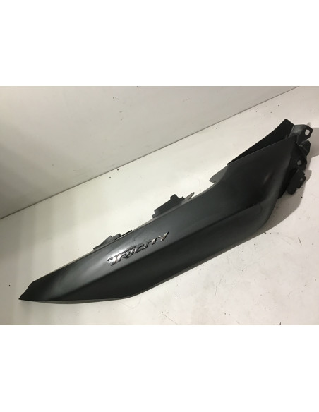 Flanc de selle droit YAMAHA TRICITY 300 - 2020/2022 - BX9-F1741-00 Occasion