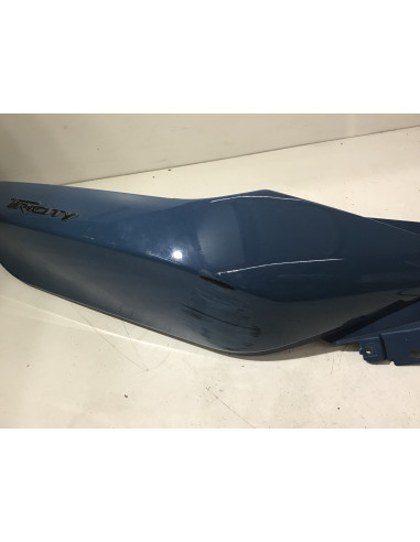 Flanc de selle droit YAMAHA TRICITY 300 - 2020 - BX9-F1741-00