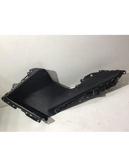 Dessus de marche-pied gauche YAMAHA T-MAX 560 - 2022/2023 - BBW-2837L-00 Occasion Dessus de marche-pied gauche YAMAHA T-MAX 560 - 2022/2023 - BBW-2837L-00 Occasion