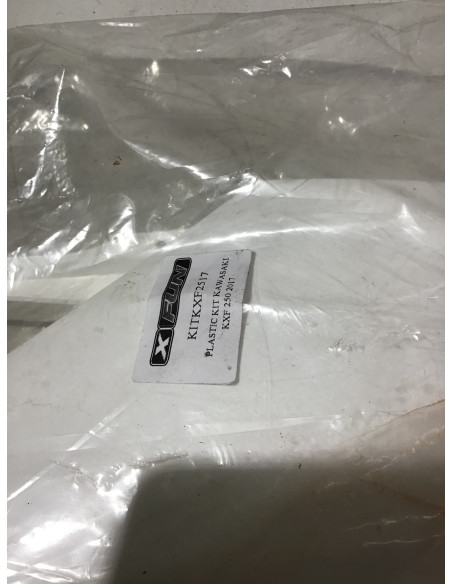 Flanc de selle (jeu) arrière KAWASAKI KX 250 F - 2017/2018 - État Neuf