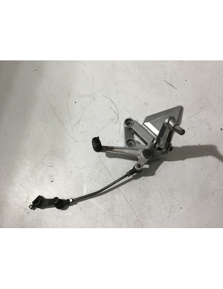 Platine repose-pied gauche SUZUKI SV 650 - 2003/2008 - Occasion