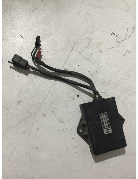 Boîtier CDI SUZUKI GSXR 750 - 1985/1988 - 32900-27A00 131100-4641 Occasion Boîtier CDI SUZUKI GSXR 750 - 1985/1988 - 32900-27A00 131100-4641 Occasion