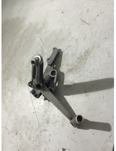 Platine repose-pied avant droit SUZUKI SV 650 - 1999/2002 - Occasion