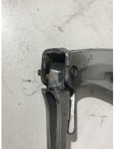 Platine repose-pied arrière gauche SUZUKI SV 650 - 1999/2002 - Occasion 2