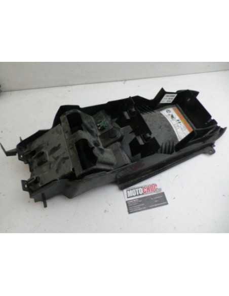 Passage de roue HONDA CBR 125 JC5011 - 2011-2016 - 80101-KPP-T000