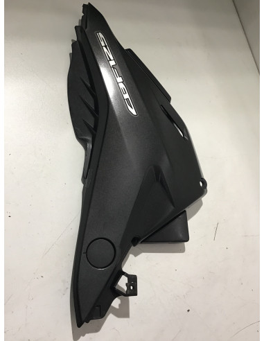 Cache latéral gauche HONDA CBF 125 - 2009/2011