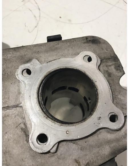 Haut moteur PEUGEOT KISBEE 50 2t - 2019