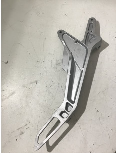 Platine repose-pied gauche HONDA HORNET 900 - 2002/2006 - KEA-L Occasion 2