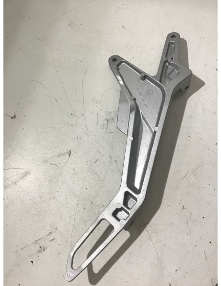 Platine repose-pied gauche HONDA HORNET 900 - 2002/2006 -