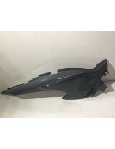 Flanc de selle droit YAMAHA T-MAX 560 - 2022 - BBW-21721-00 Occasion